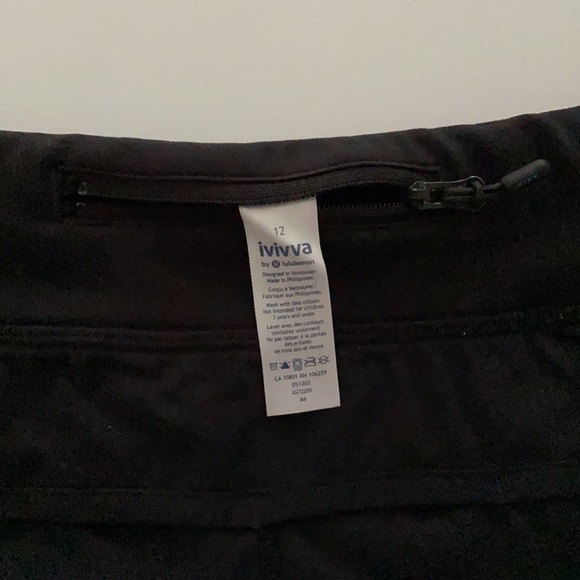 Black Ivivva Shorts - Picture 4 of 5